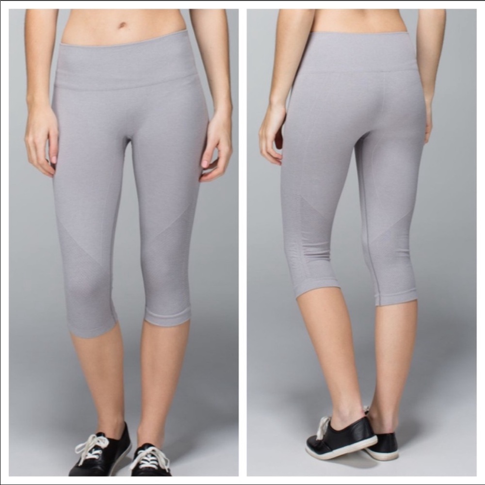 EUC Lululemon in the flow crop